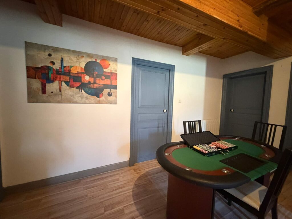 La Maison — Salle de jeux